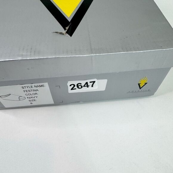 Very Volatile Sandals Womens 8 Black w/Serape Design Slides V Logo Slip On Slide - Picture 11 of 11